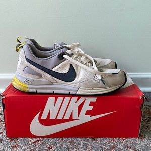 Nike Men’s Sneakers